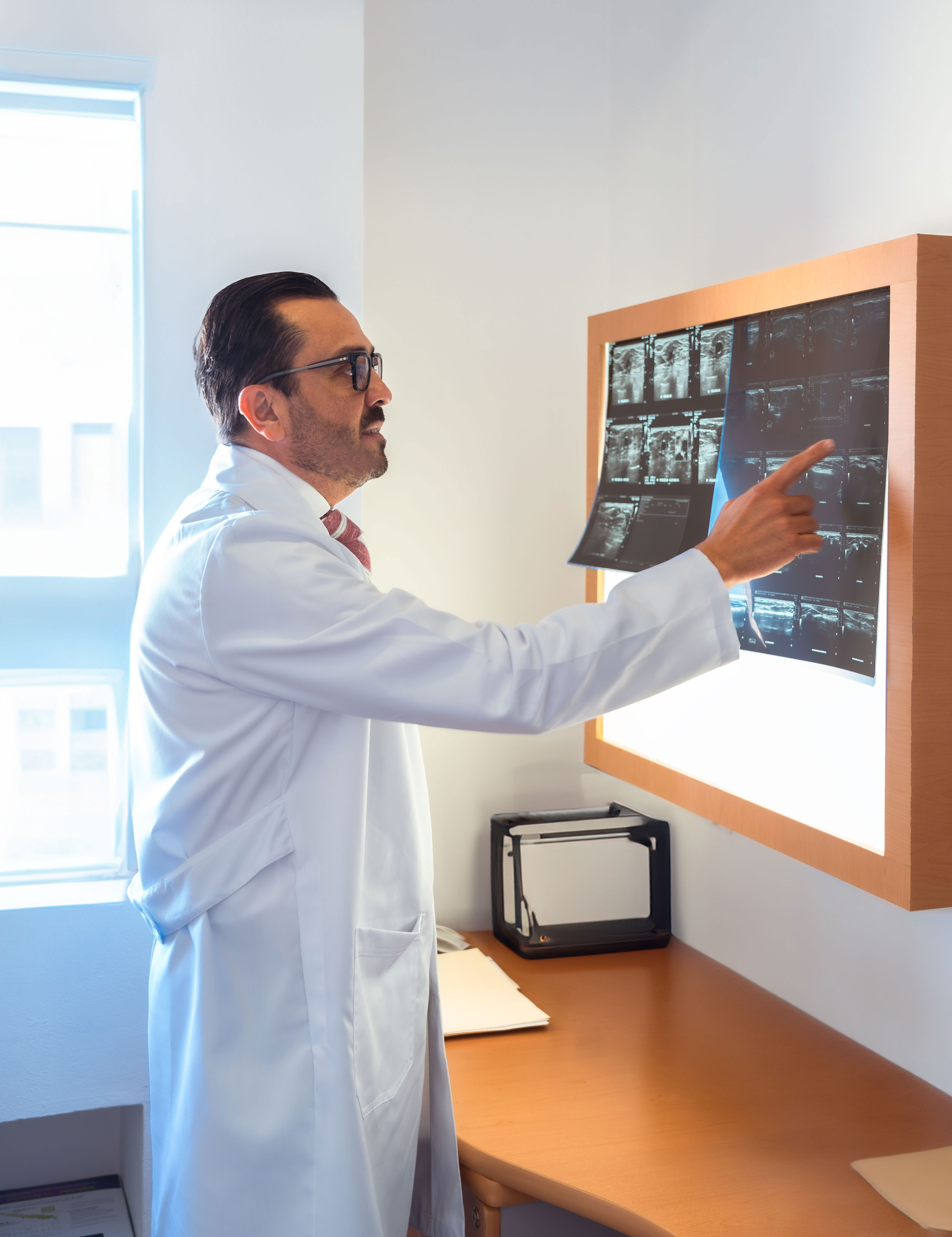 mastologo Salvador-Navarro